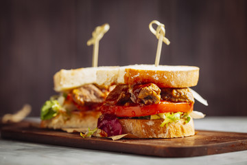 TOSTA-DE-PAVO-Y-CIRUELAS