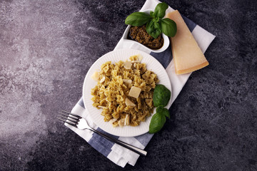 2018.08.13.-FARFALLE-CON-SOLOMILLO-DE-CERDOjpg