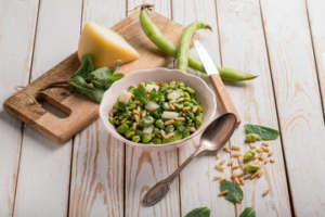 2019.04.29.-ALUBIA-VERDE-CON-MOZZARELLA-HUEVO-Y-PIÑONES-