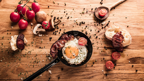 TORTA-DE-PATATAS-CON-HUEVO-Y-JAMÓN-SERRANO